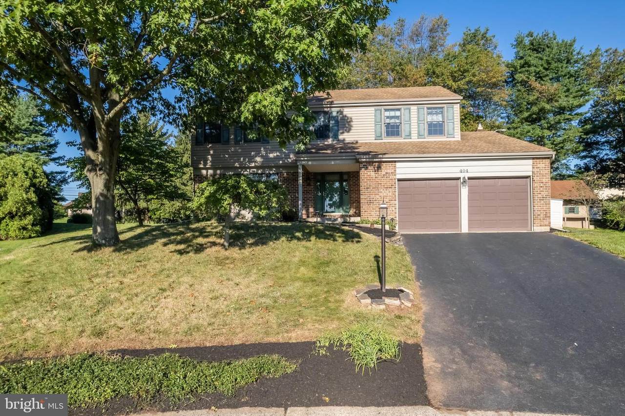 404 Lantern Lane - Photo 1