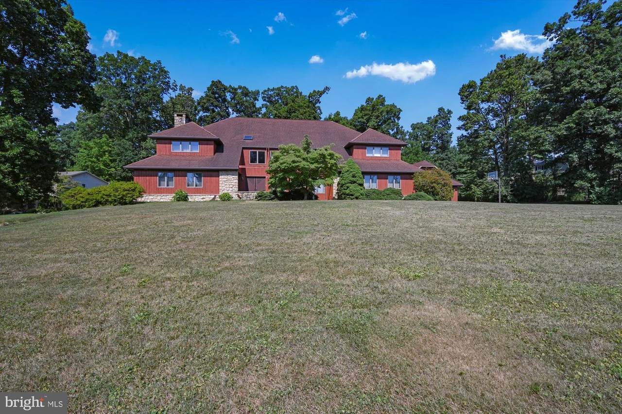 1740 Tall Oaks Rd - Photo 1