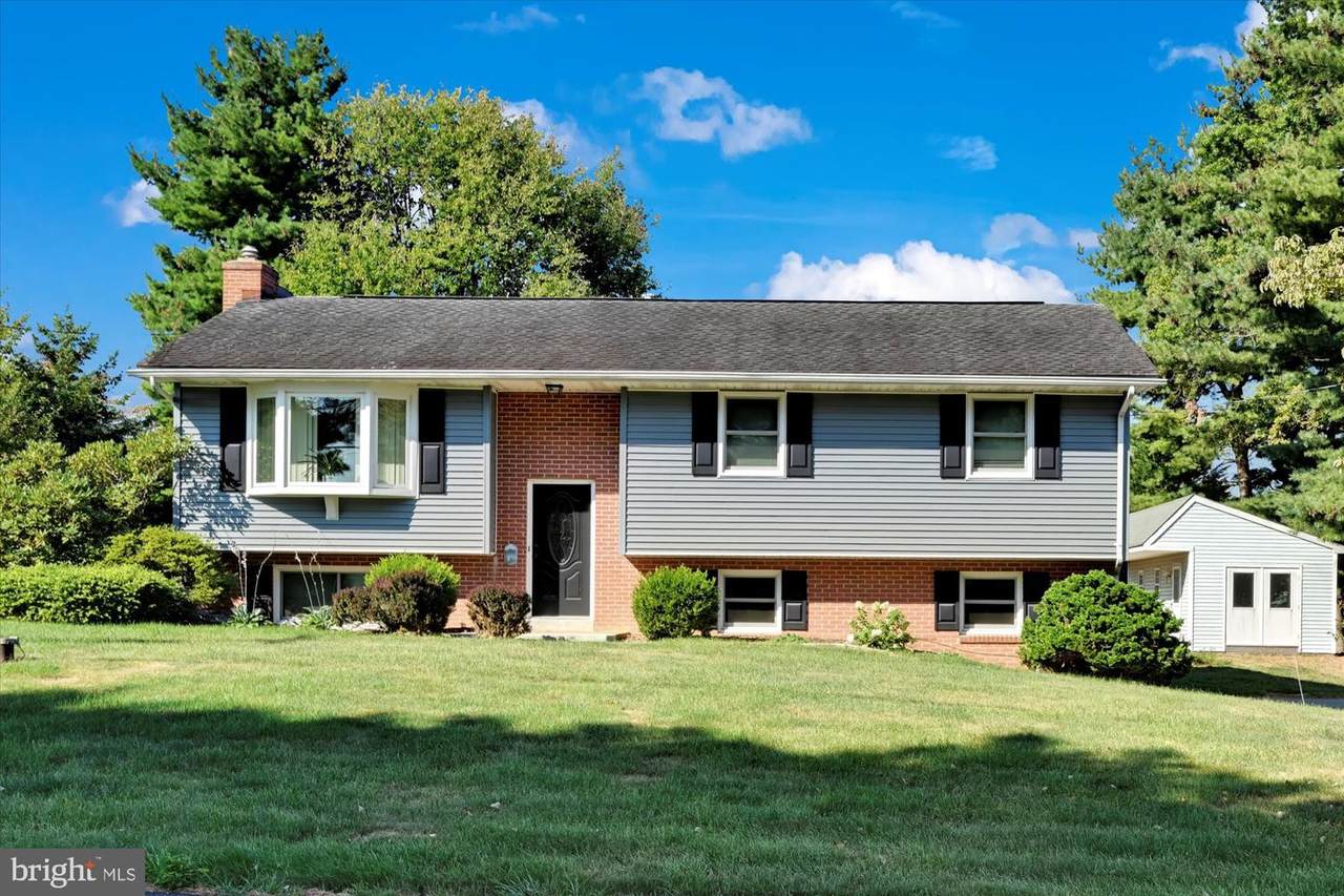 802 Pine Hill Road - Photo 1