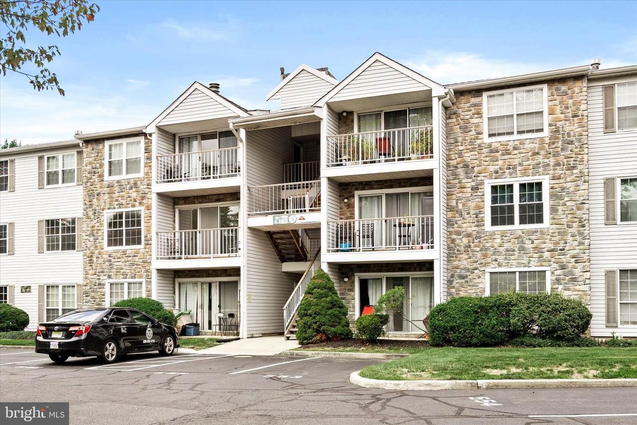 33 Holly Court - Photo 1