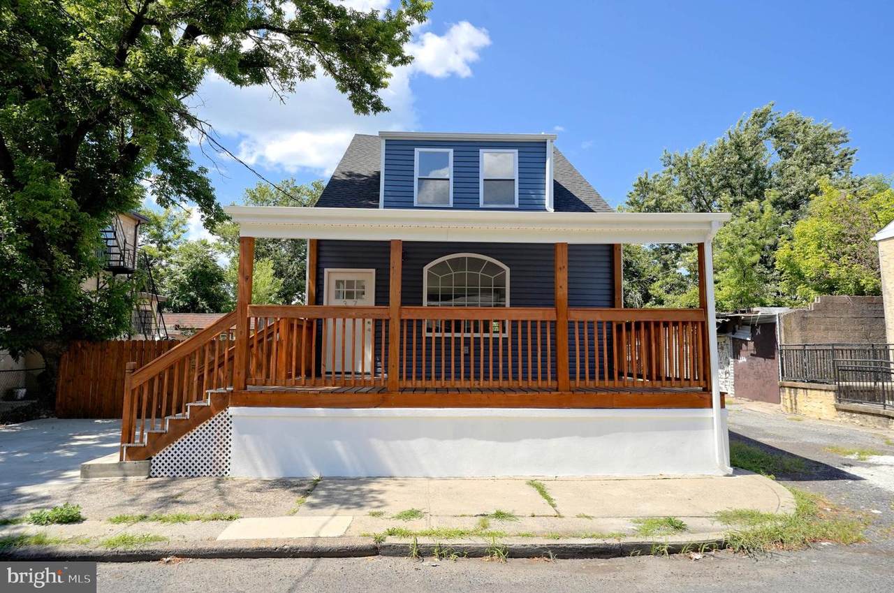 37 Wainwright Avenue - Photo 1