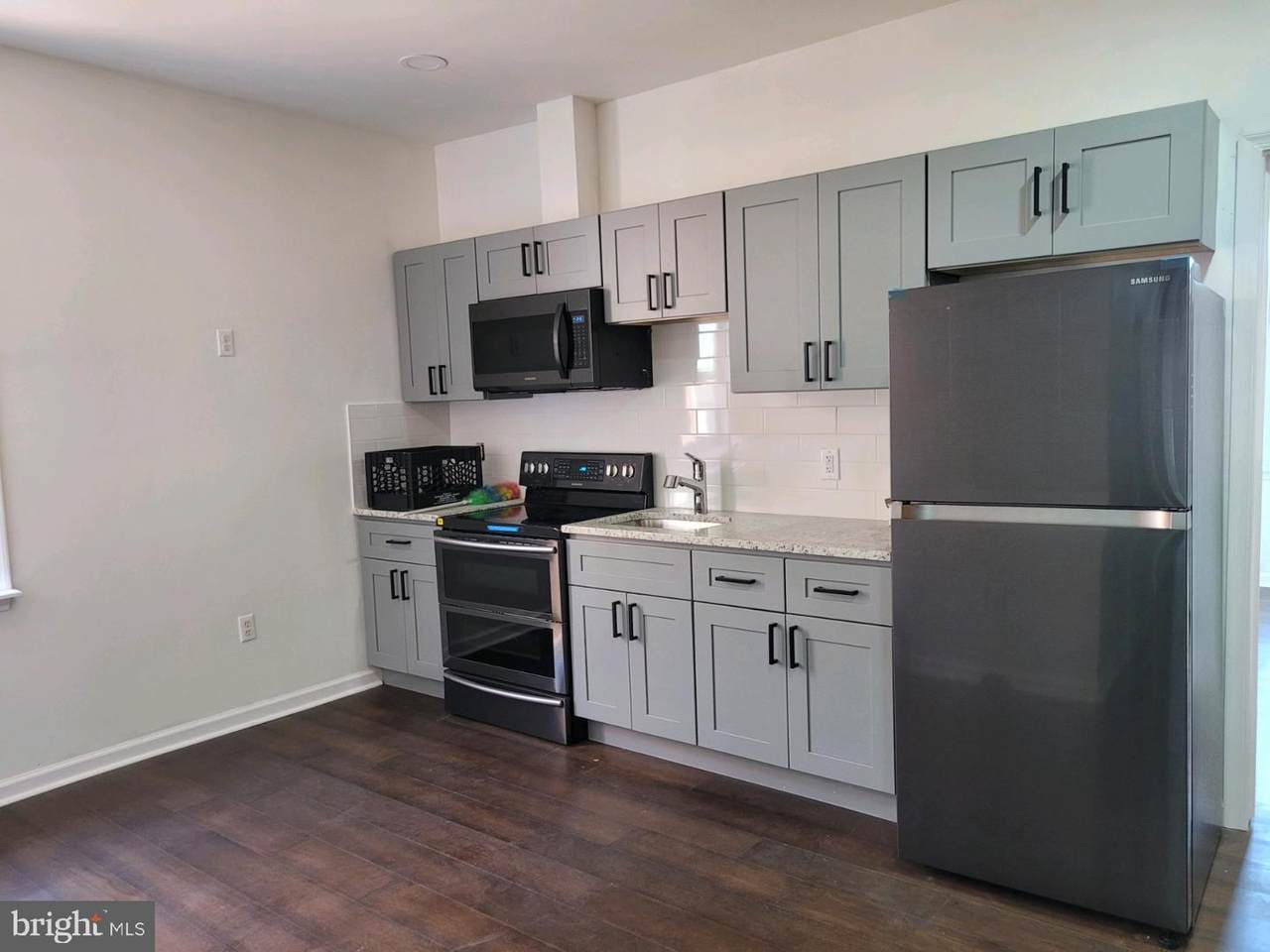 705 52ND Street - Photo 1