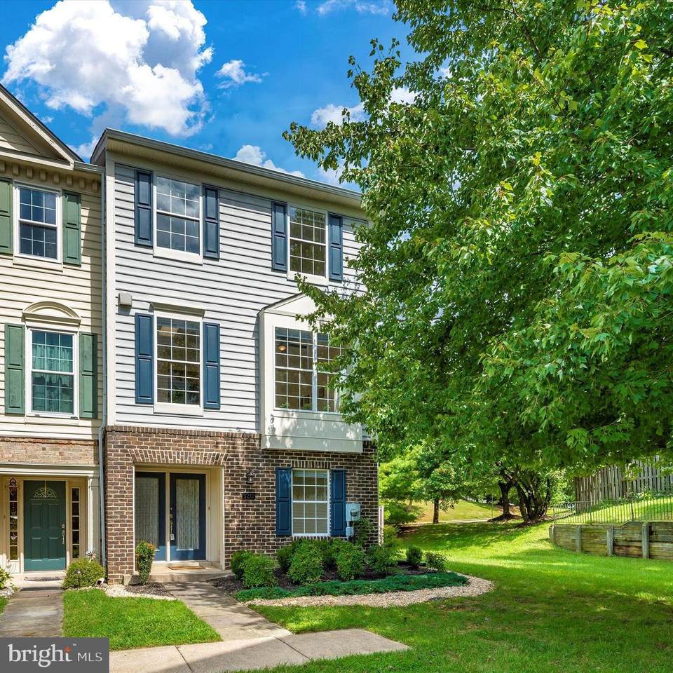120 Waterland Way - Photo 1