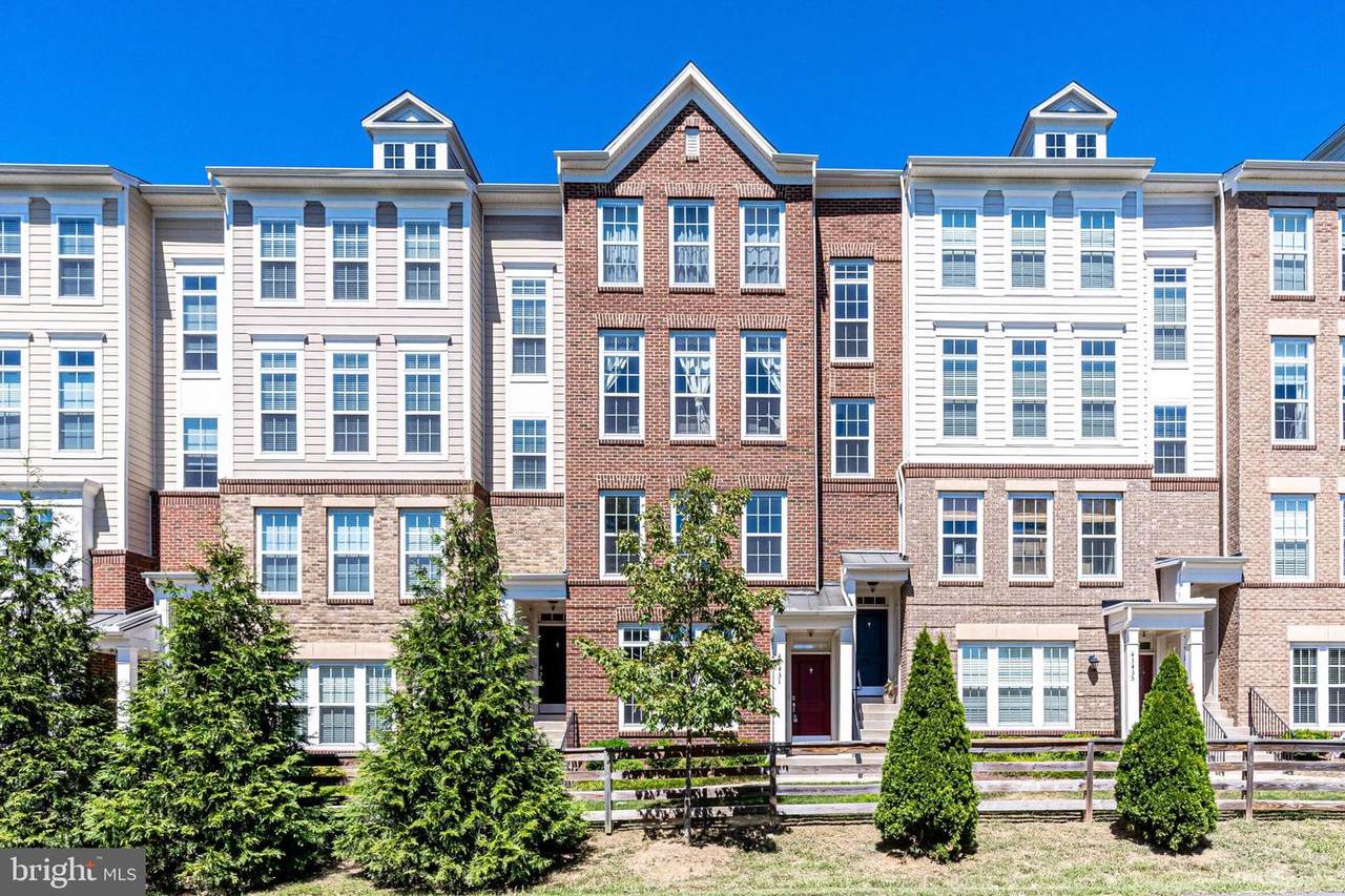 43431 Town Gate Square - Photo 1