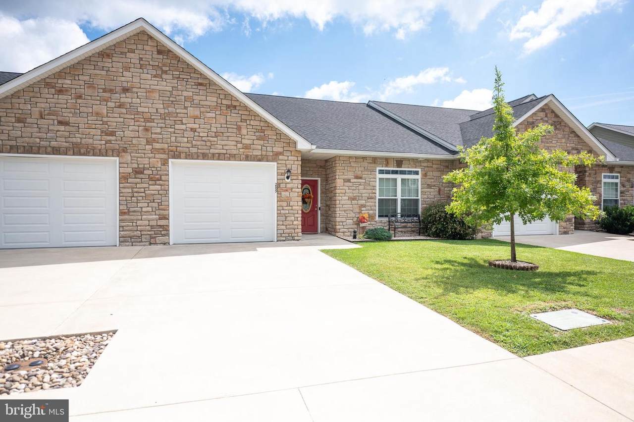 289 Baltusrol Drive - Photo 1