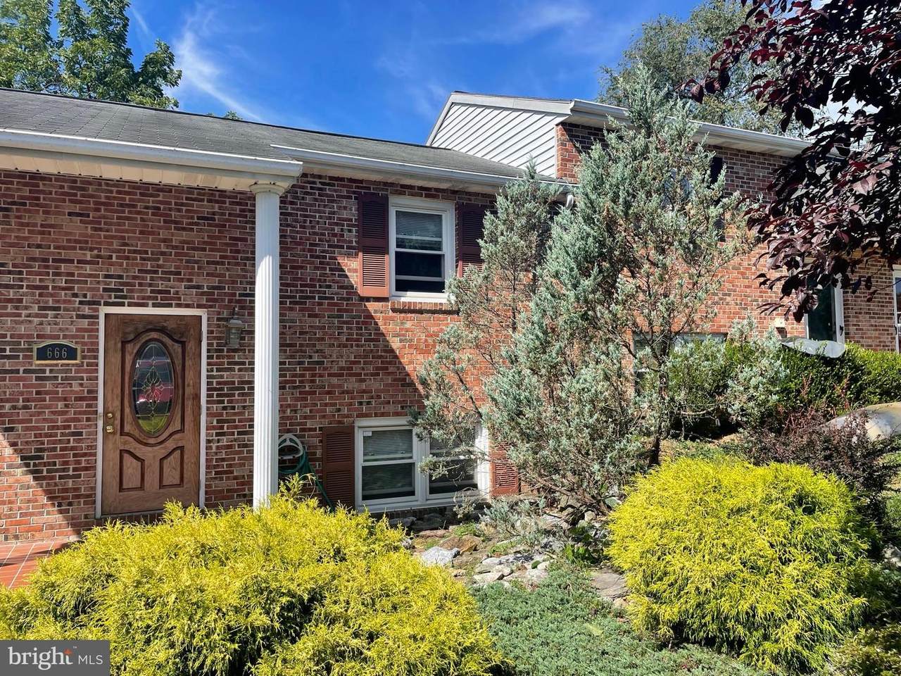 666 Cedar Street - Photo 1