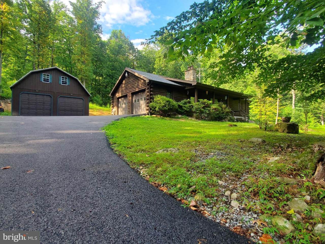 27 Log Cabin Drive - Photo 1