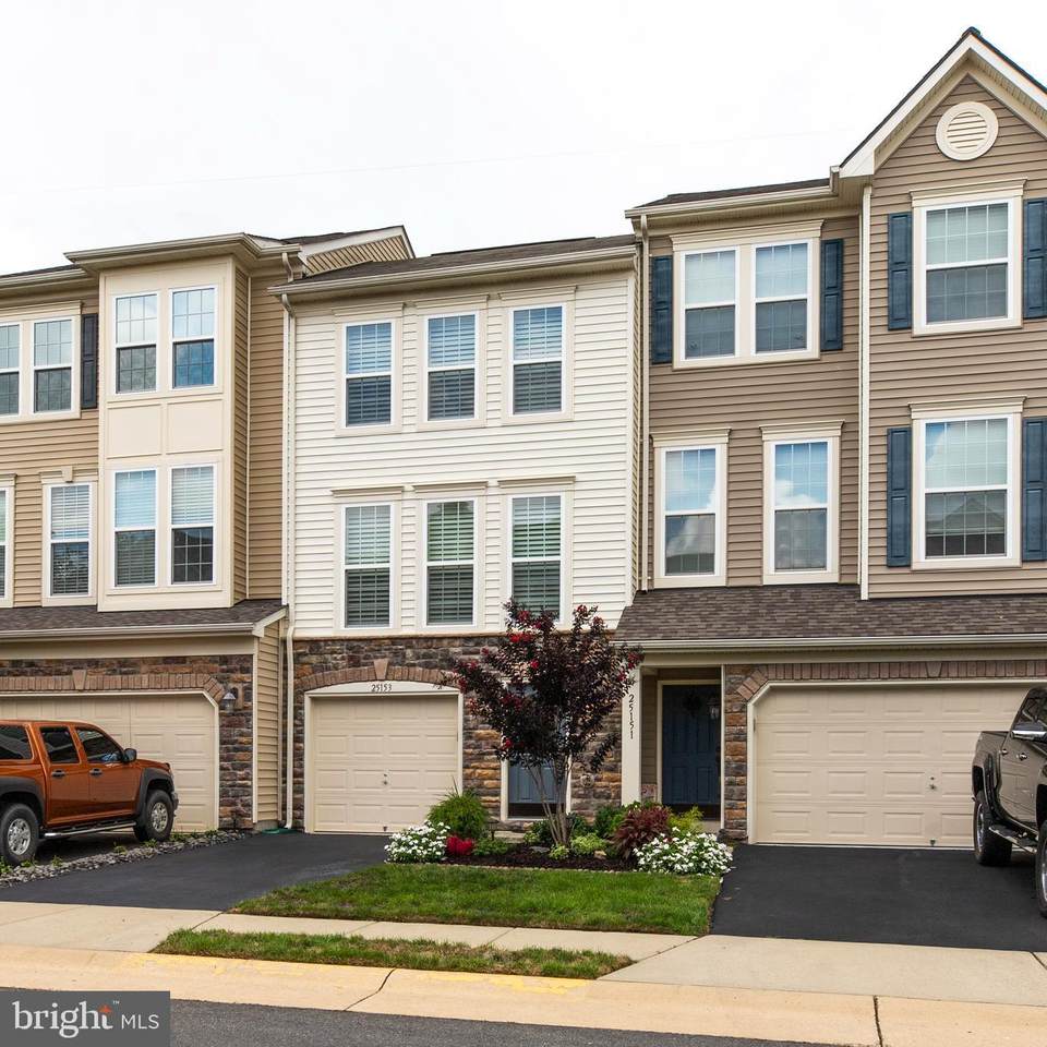 25153 Sweet Myrtle Square - Photo 1