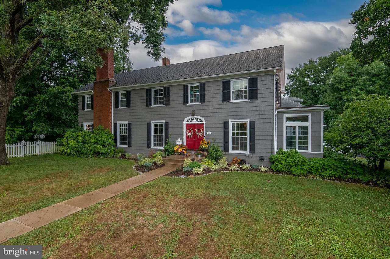 25 Upland Road - Photo 1