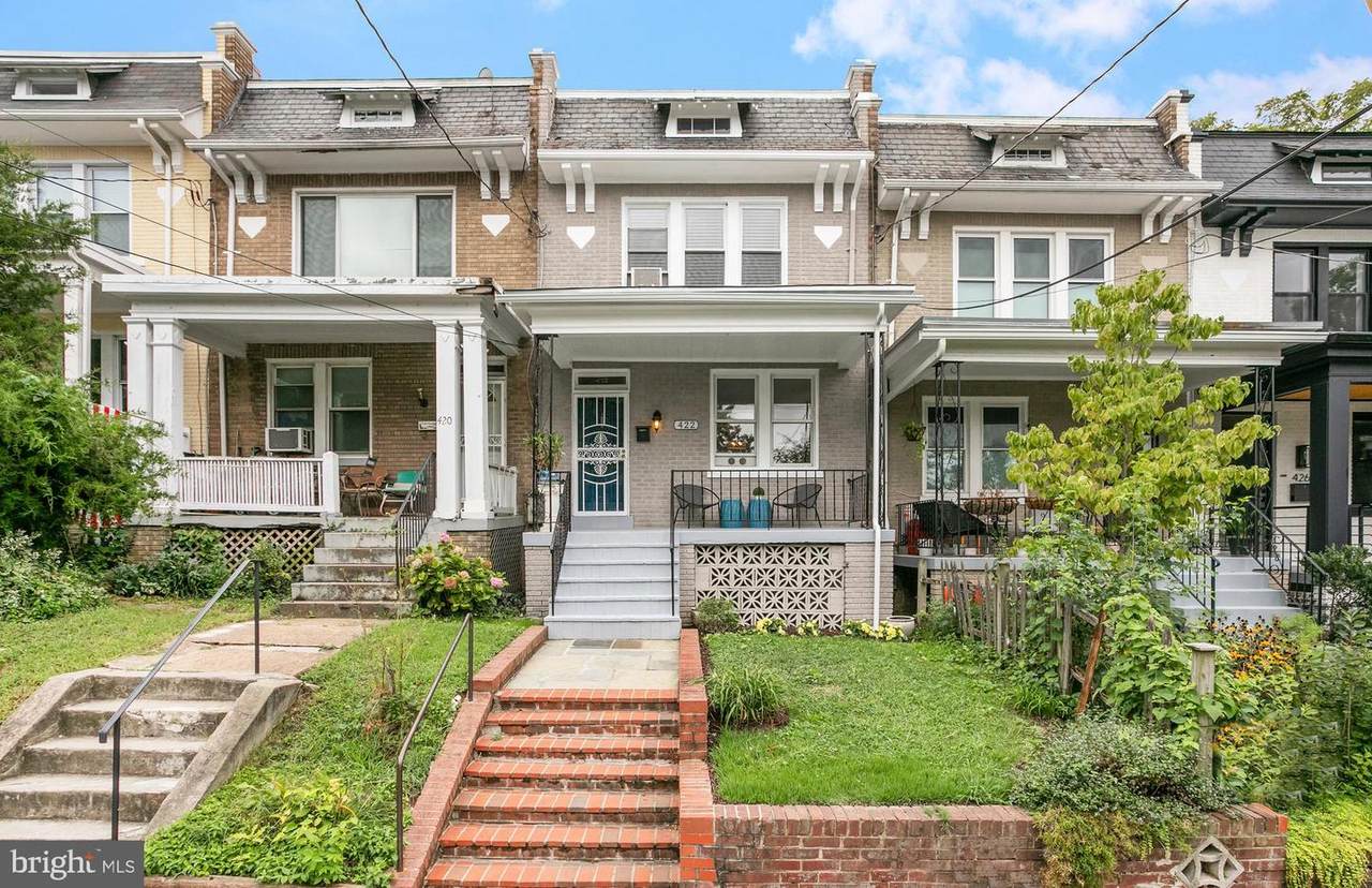422 Crittenden Street - Photo 1