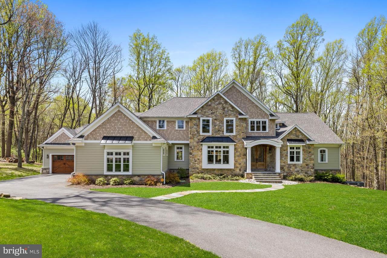 376 Skyline Orchard Drive - Photo 1