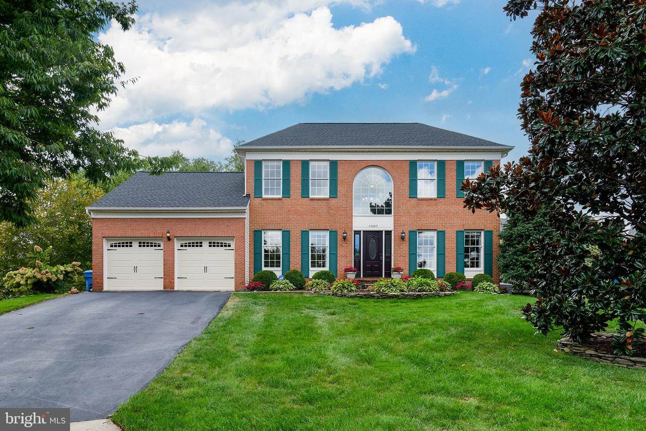 43609 Winthrop Court - Photo 1