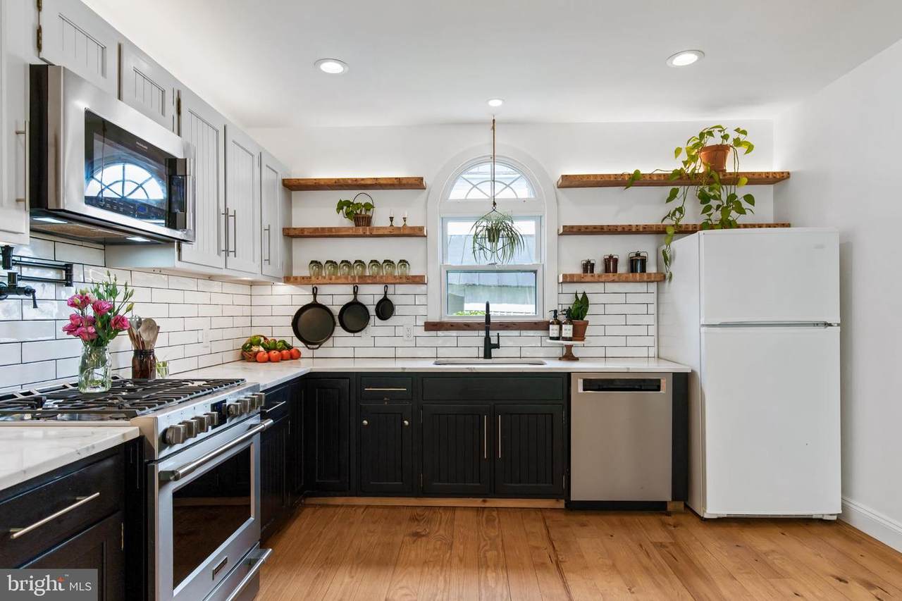 414 Maple Street - Photo 1