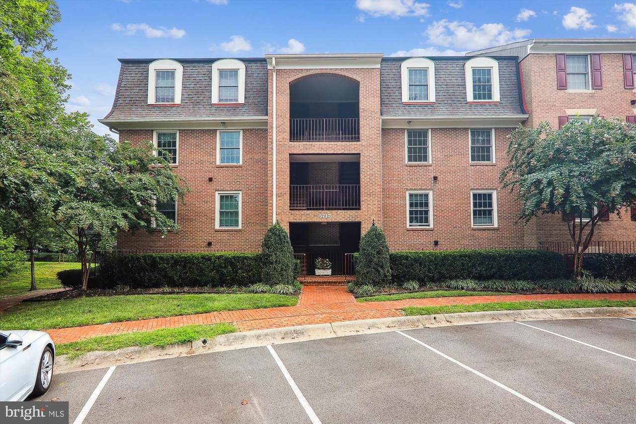 5717 Brewer House Circle - Photo 1