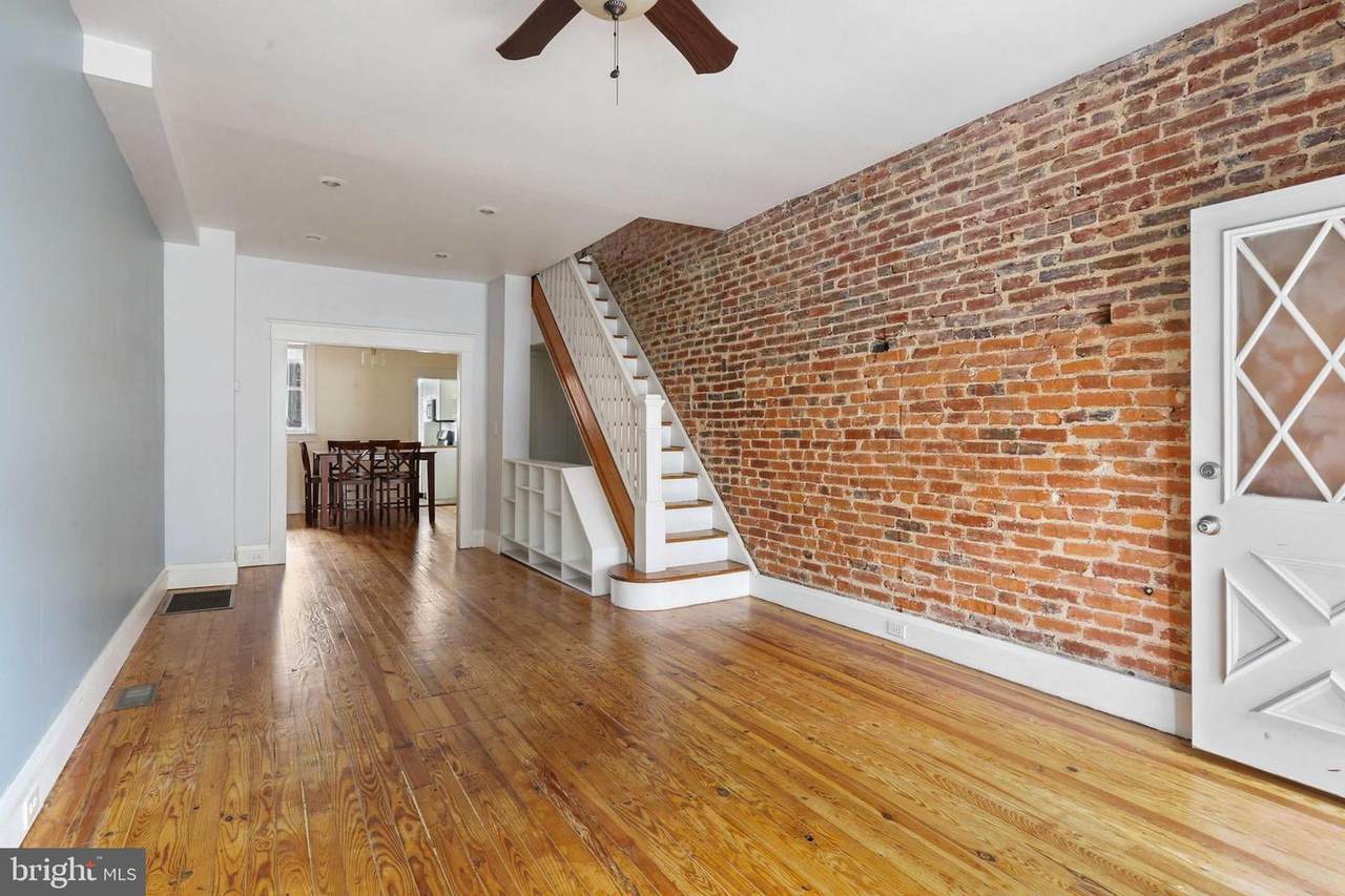436 Robinson Street - Photo 1