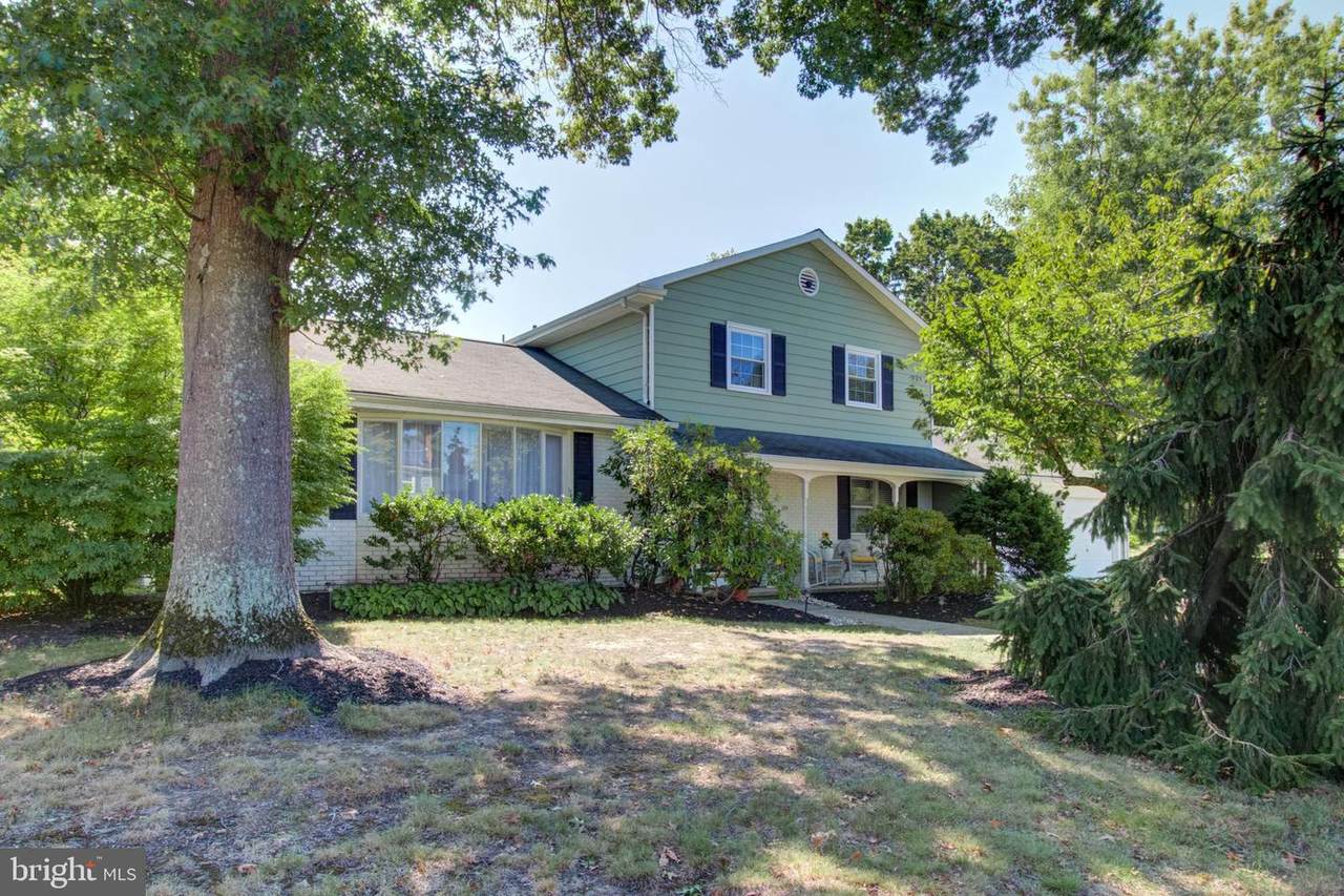 200 Applegate Drive - Photo 1