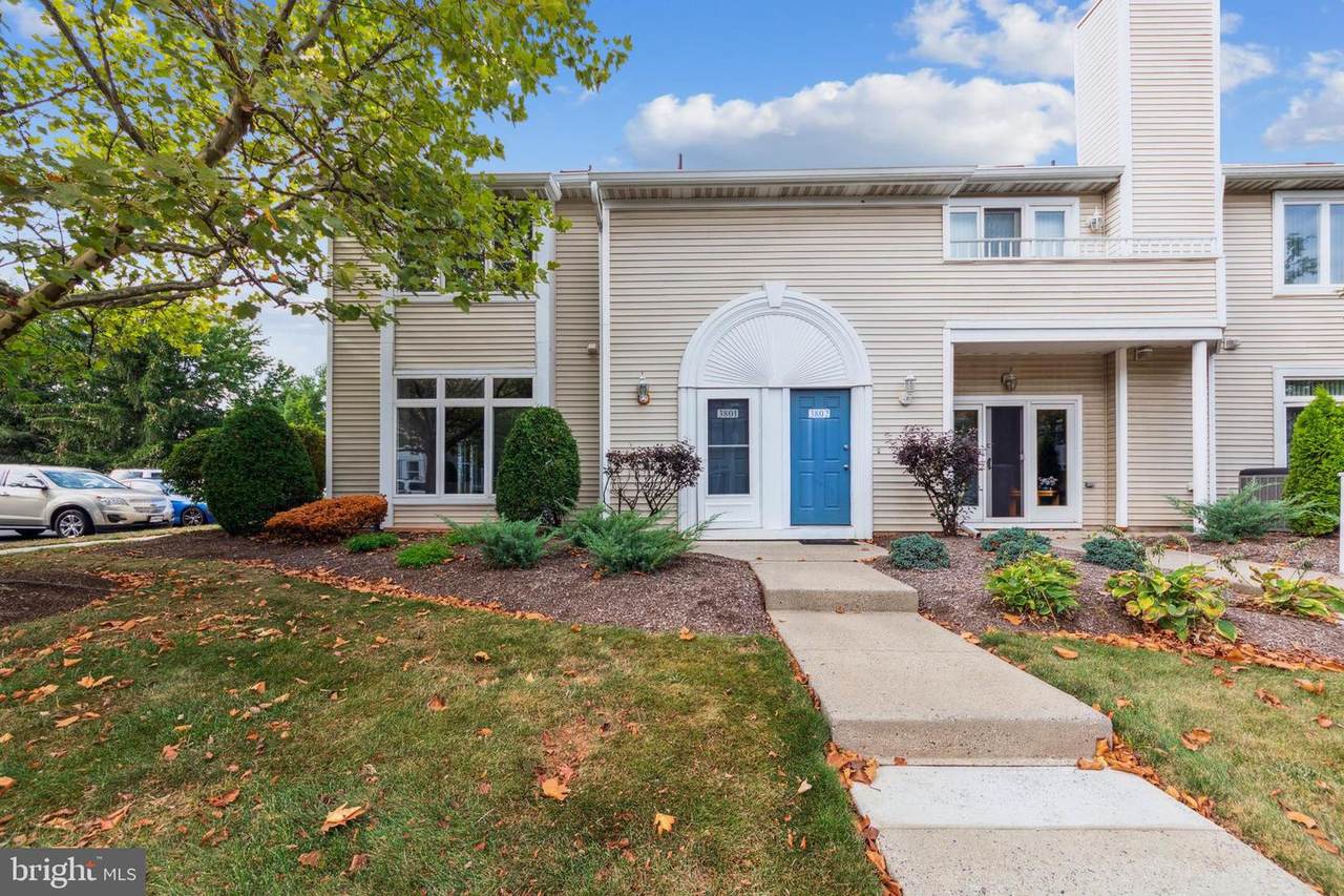 3801 Elizabeths Court - Photo 1