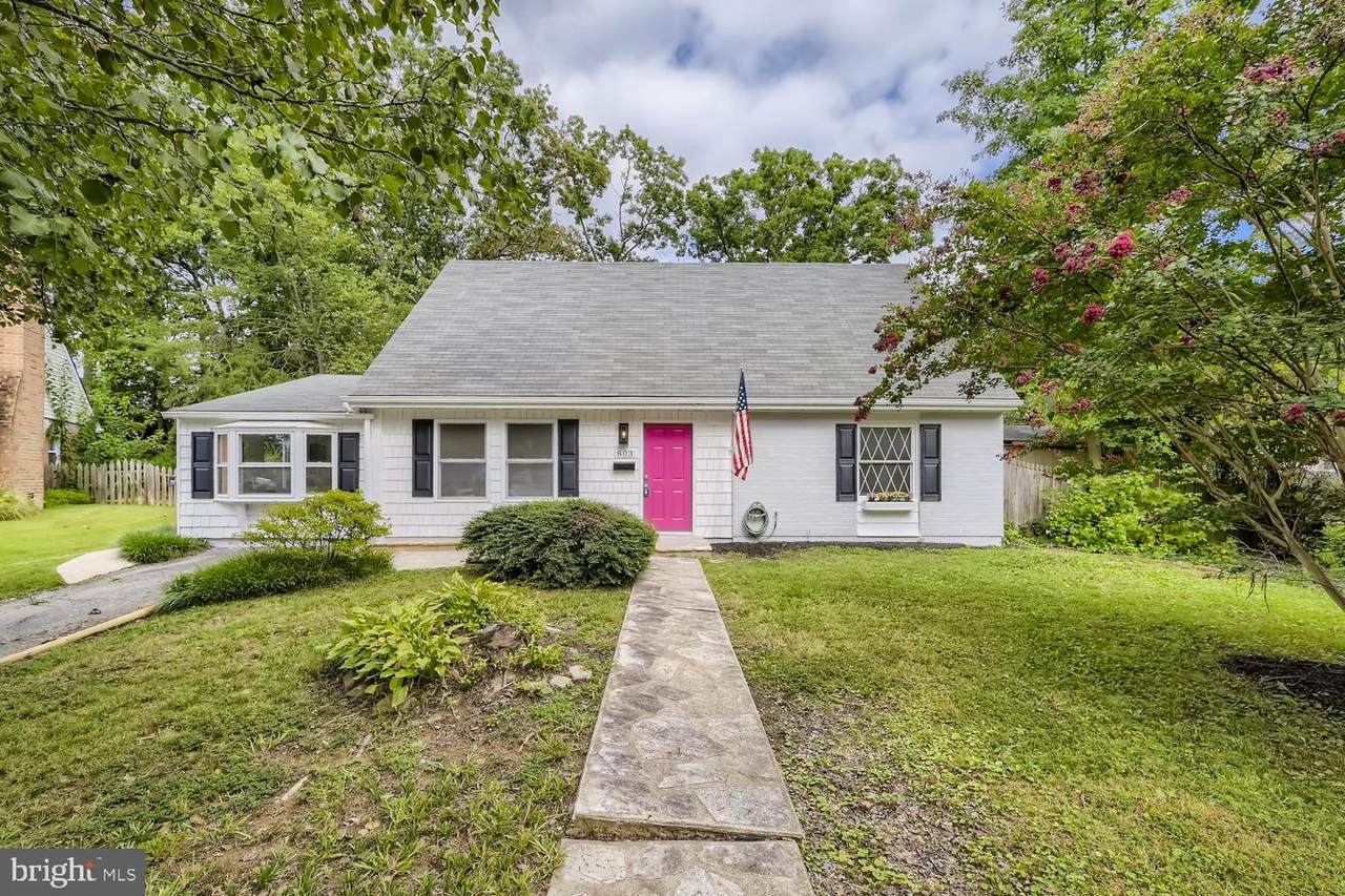 803 Bartlett Court - Photo 1