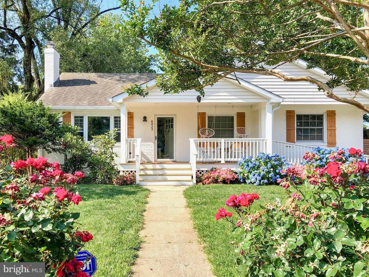 6027 Fairview Place - Photo 1
