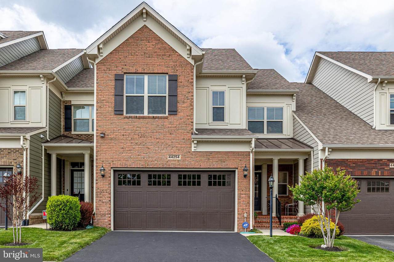 44254 Mimosa Grove Square - Photo 1