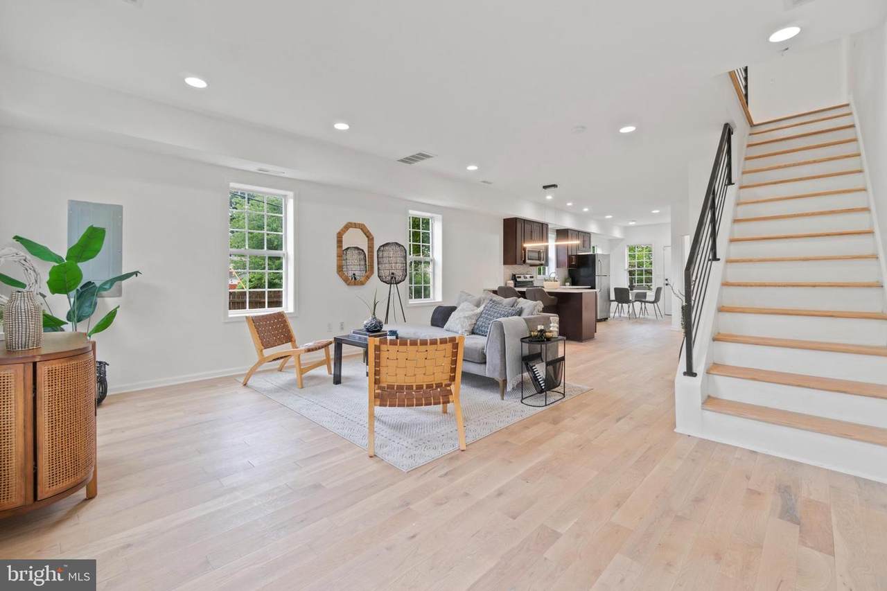 504 58TH Street - Photo 1