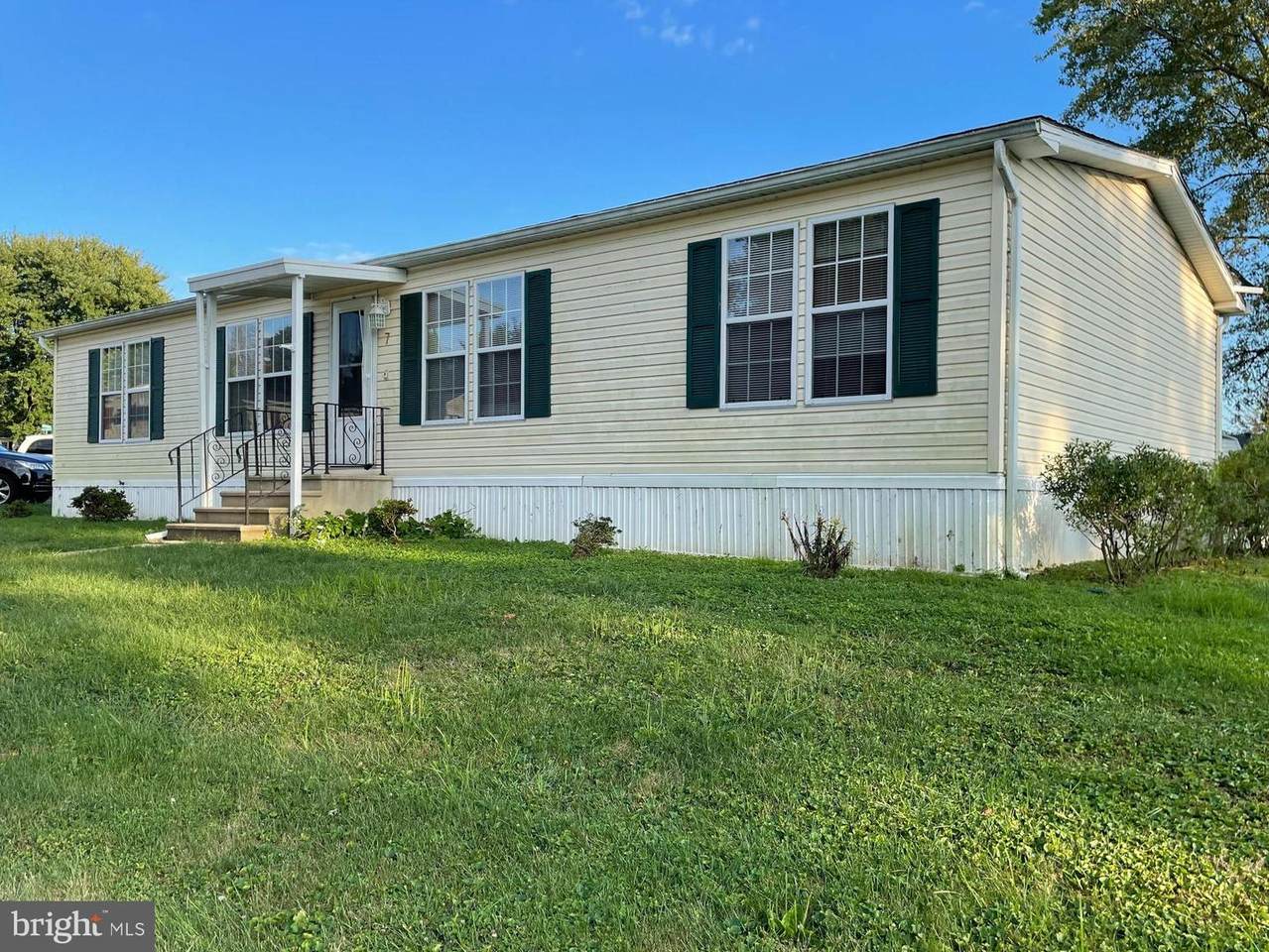 7 Creekside Drive - Photo 1