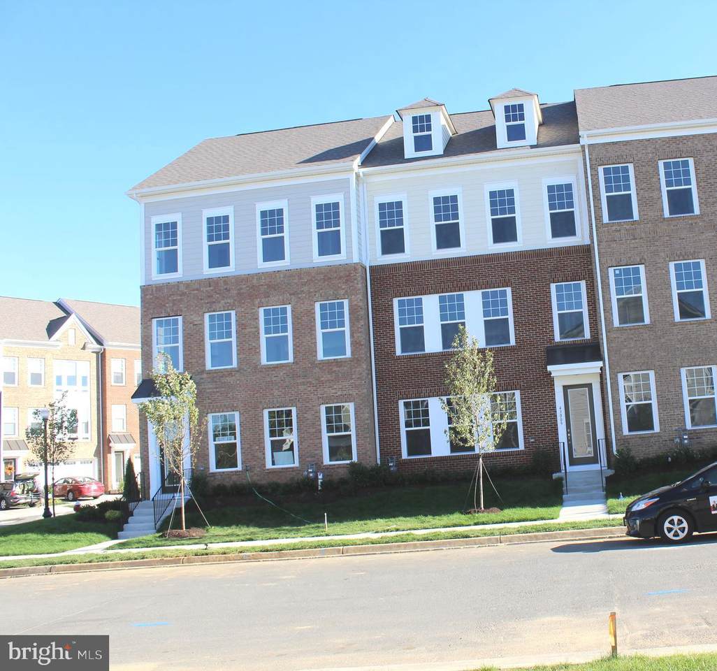 43009 Cattail Marsh Place - Photo 1