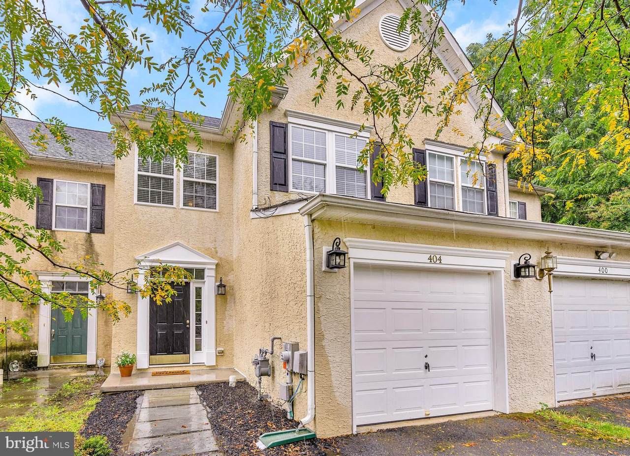 404 Kates Way - Photo 1