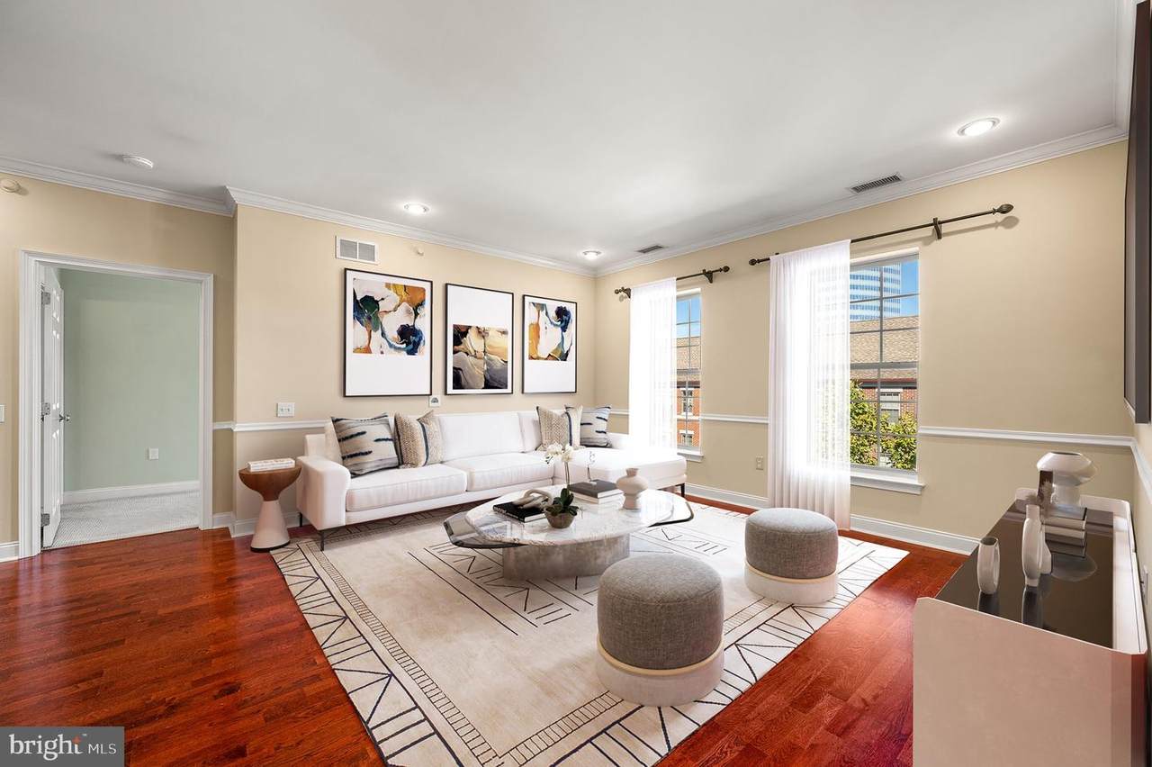 500 Admirals Way - Photo 1