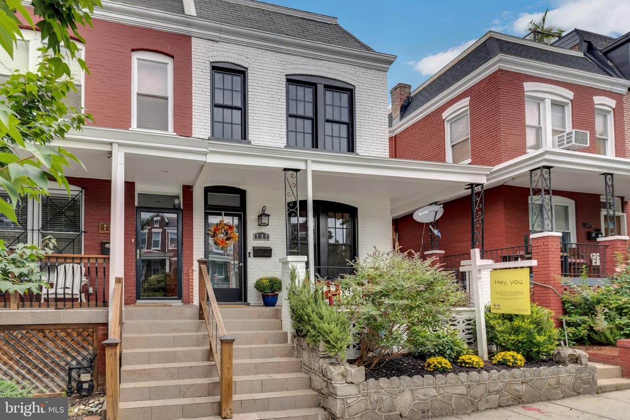 727 Girard Street - Photo 1