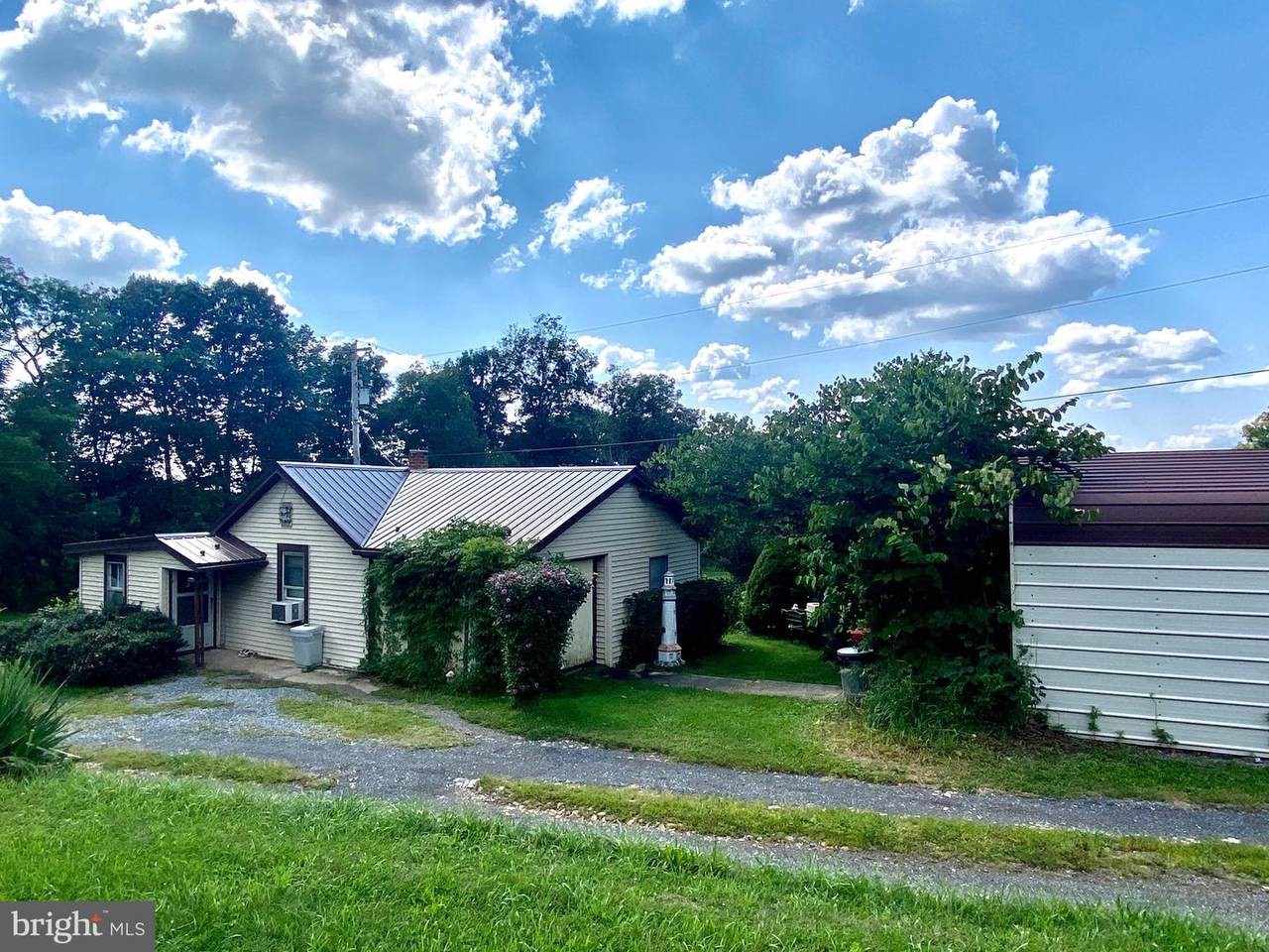 1410 Buchanan Trail - Photo 1