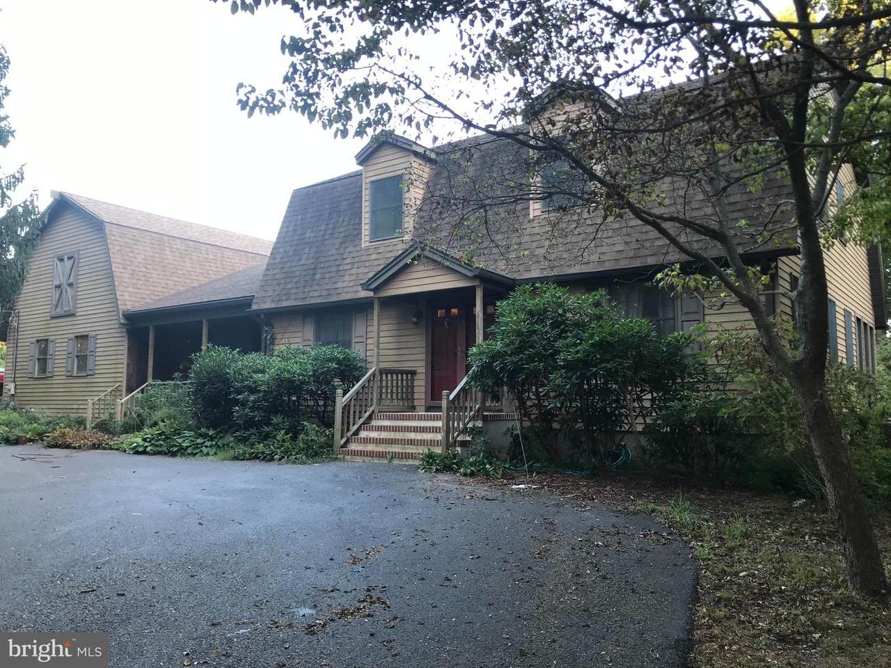215 Federal Road - Photo 1