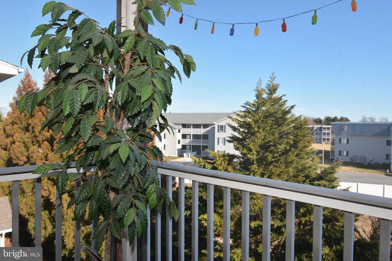 200 Pebble Drive - Photo 1