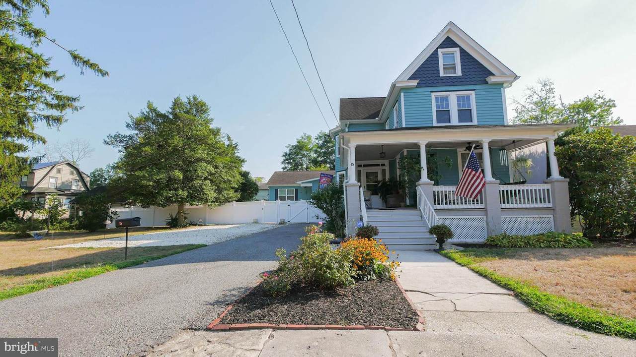 15 Bolton Avenue - Photo 1