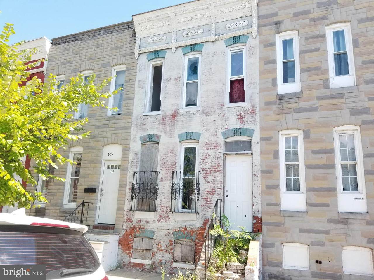 305 Pulaski Street - Photo 1