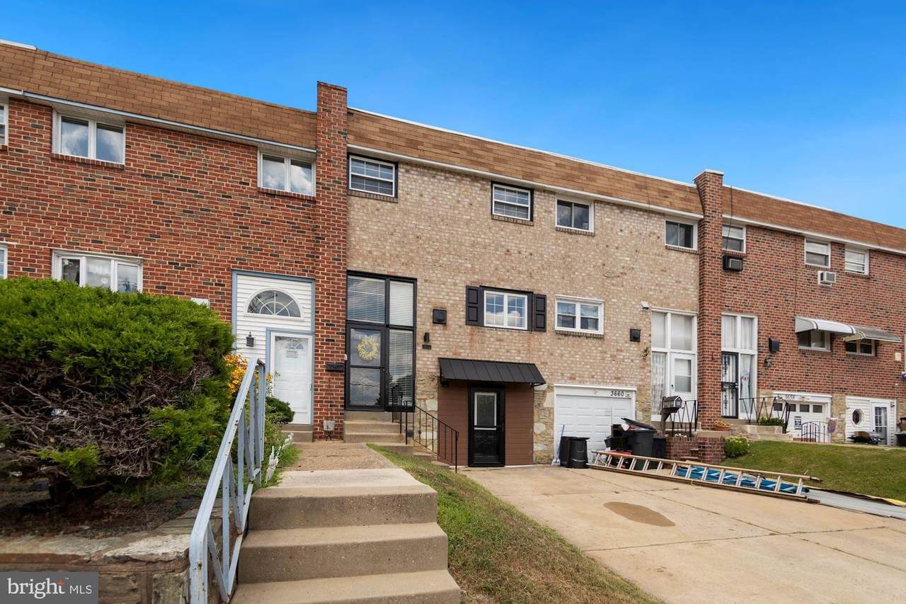3662 Crown Avenue - Photo 1