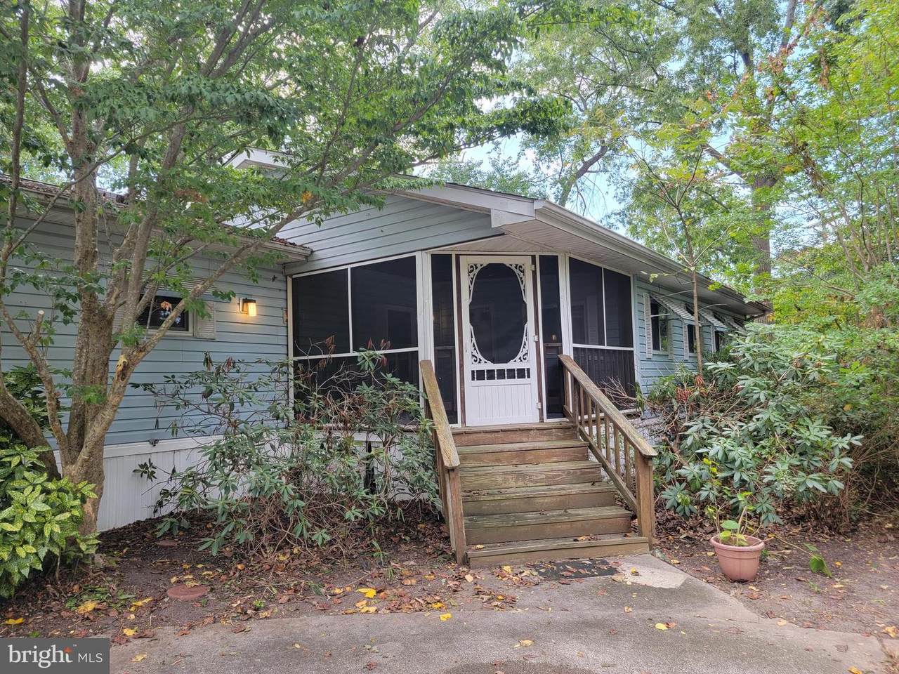 2 Breakwater Drive - Photo 1