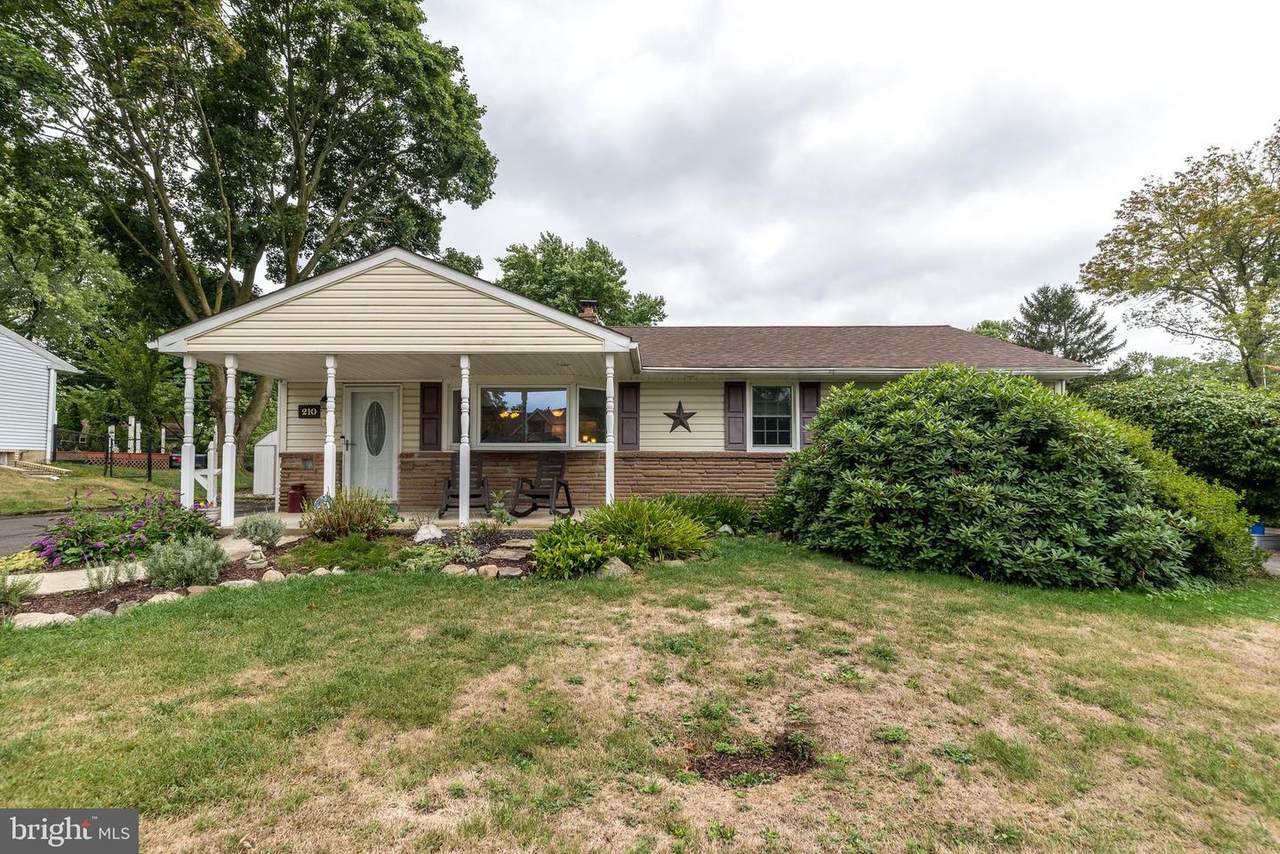 210 Ann Lane - Photo 1