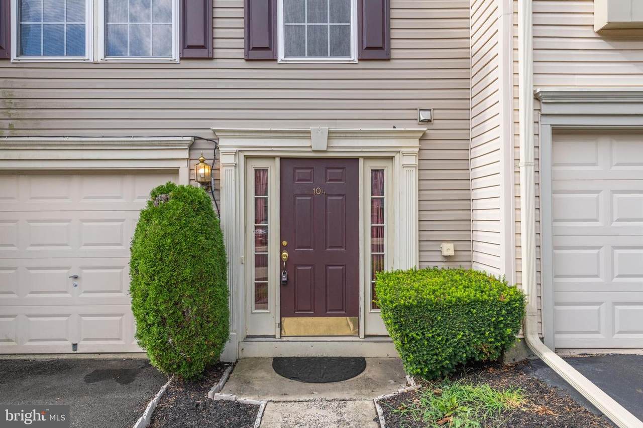 104 Anthony Court - Photo 1