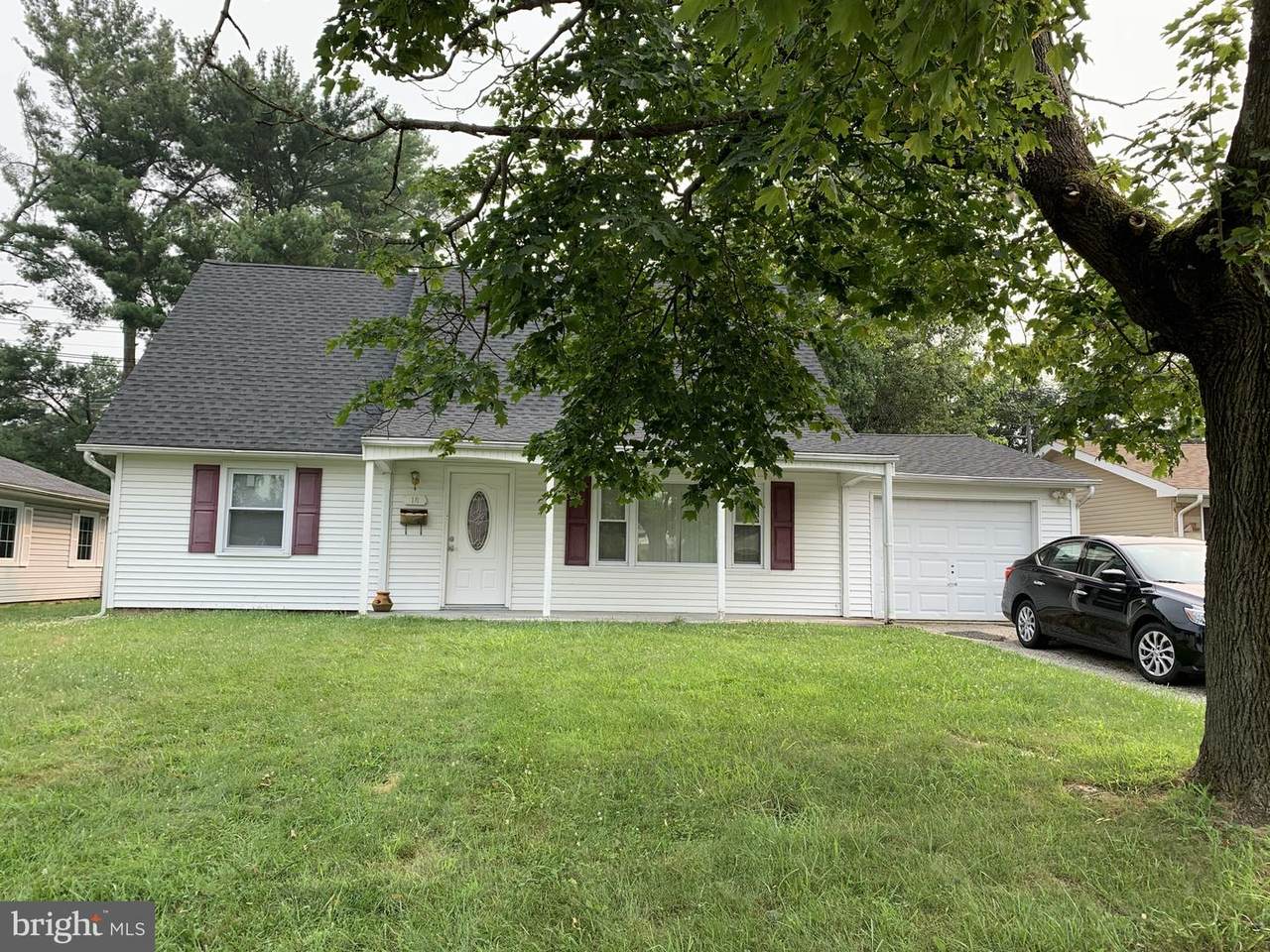 18 Holiday Lane - Photo 1