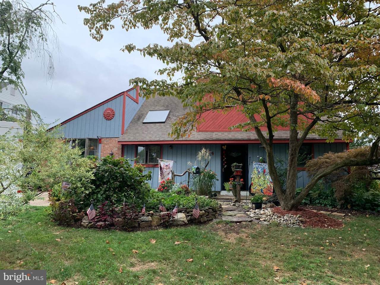 44 Nightingale Lane - Photo 1