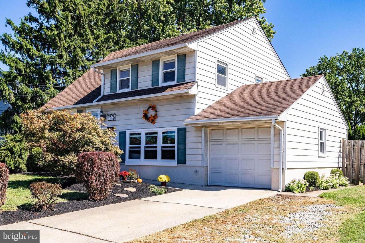 96 Hempstead Road - Photo 1