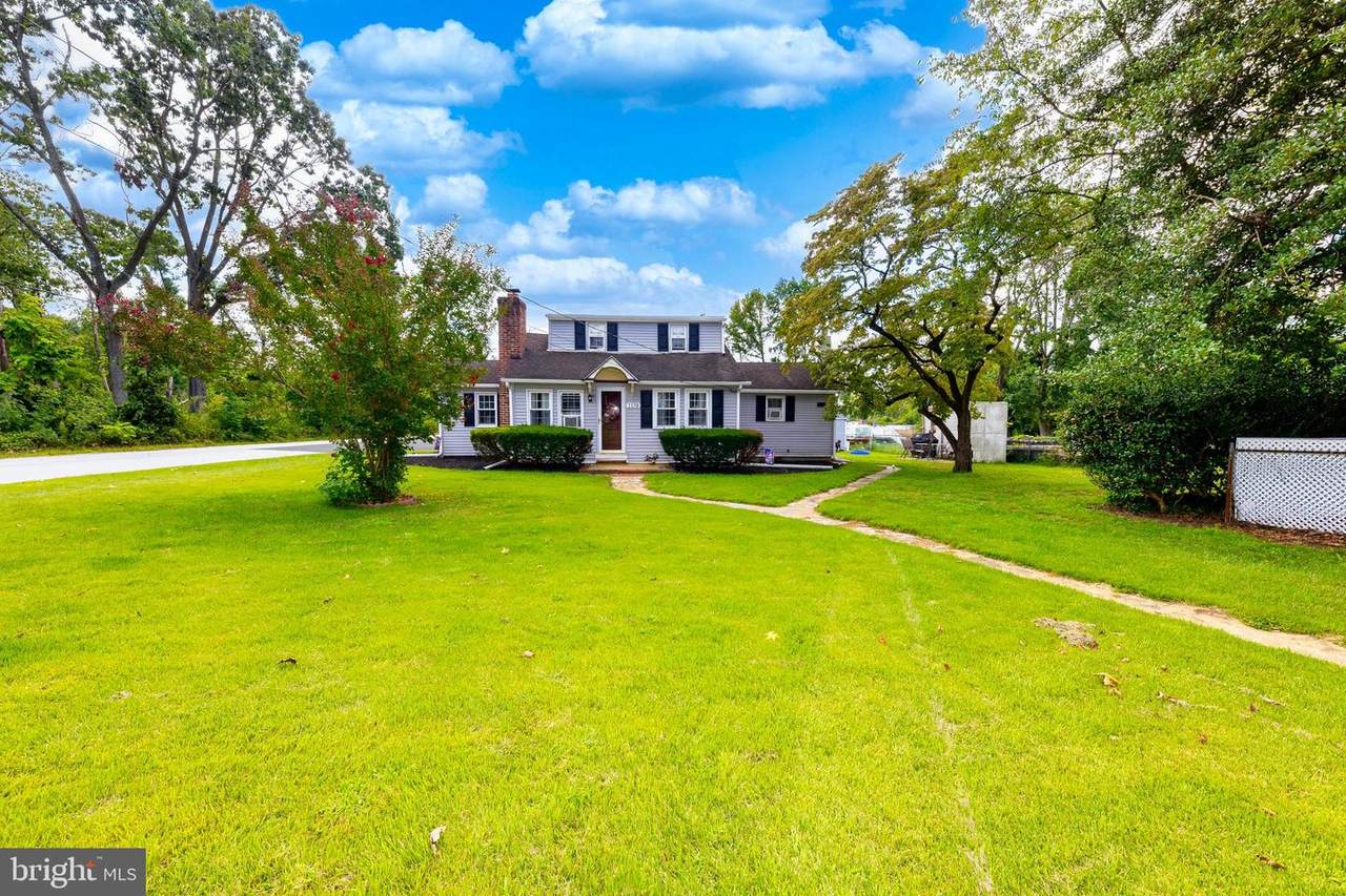 1170 Walnut Avenue - Photo 1