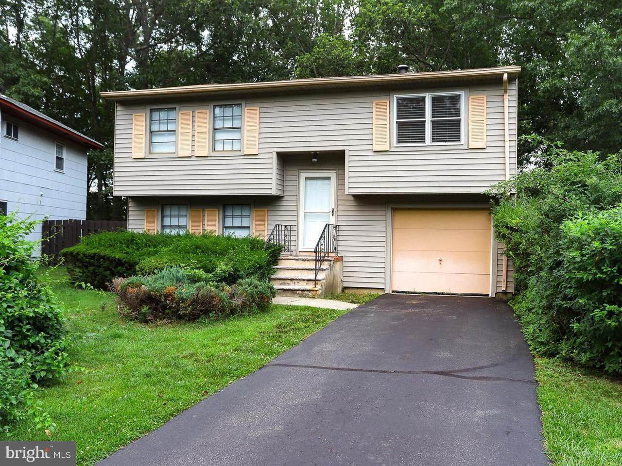 6 Robin Road - Photo 1