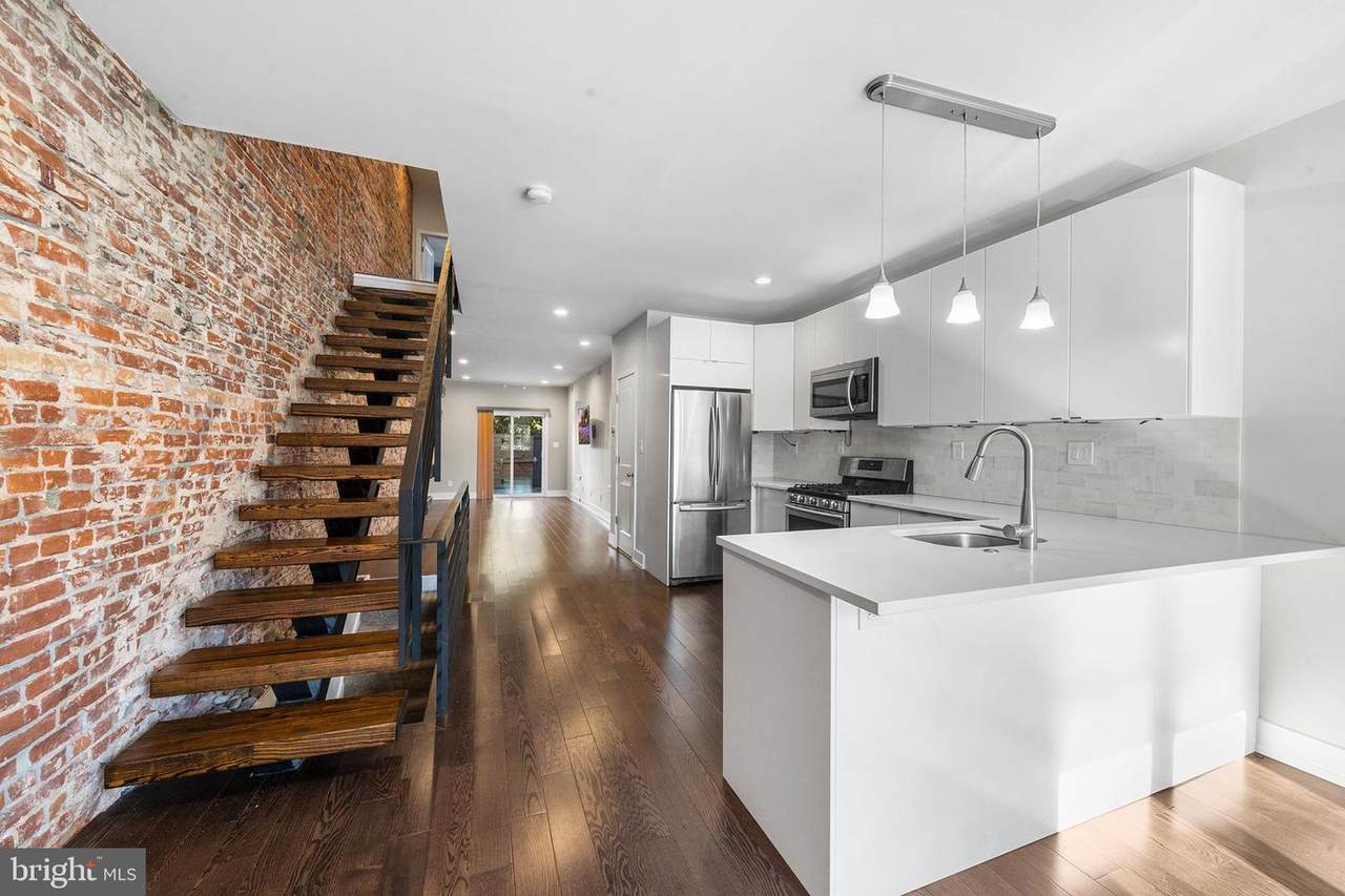 2034 21ST Street - Photo 1