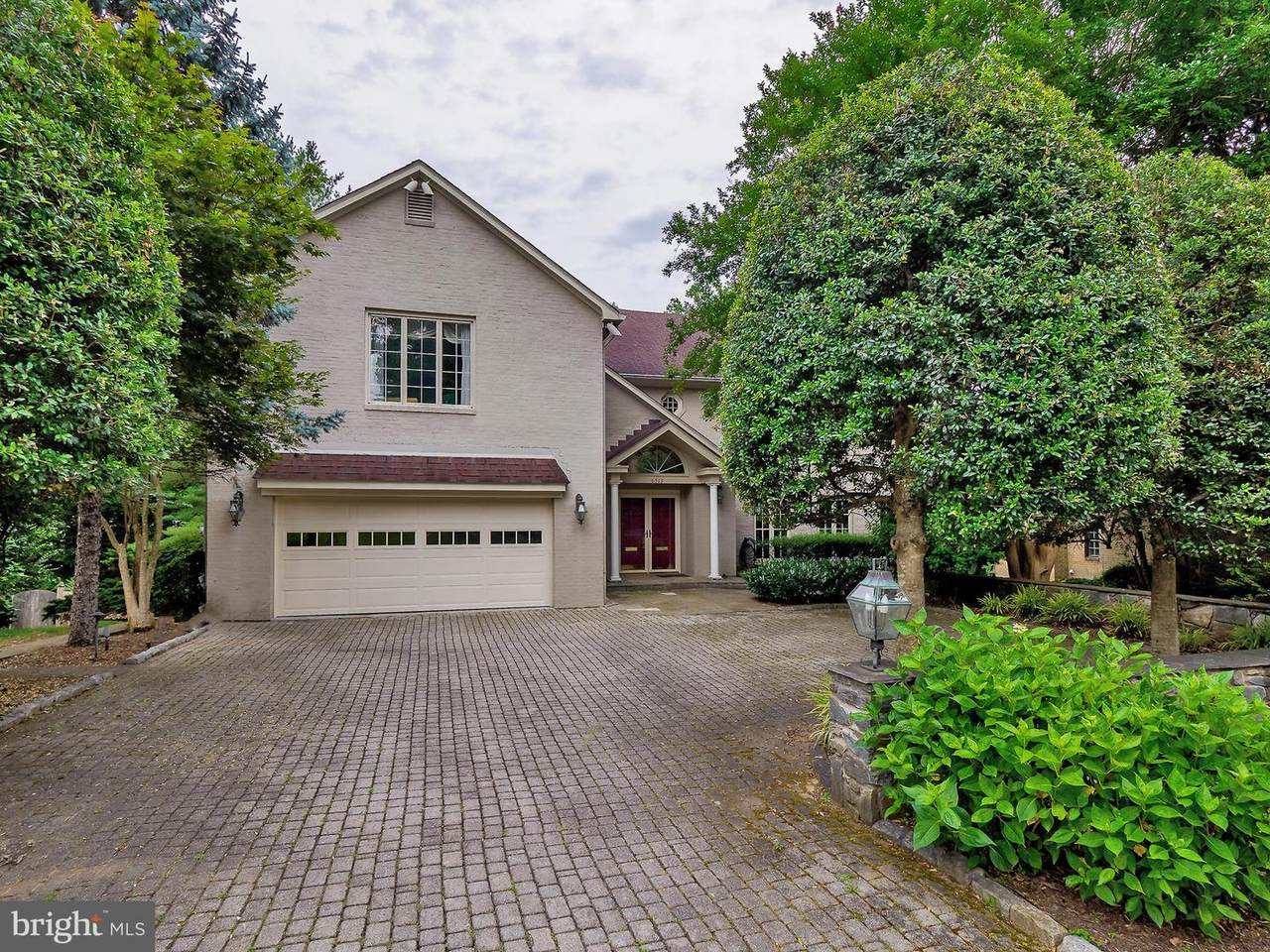 6513 Kenhill Road - Photo 1