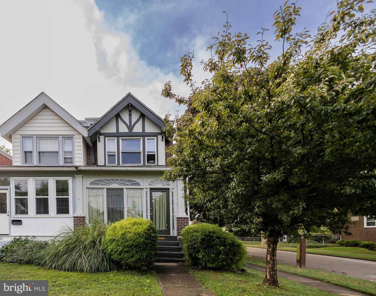 724 Grant Avenue - Photo 1