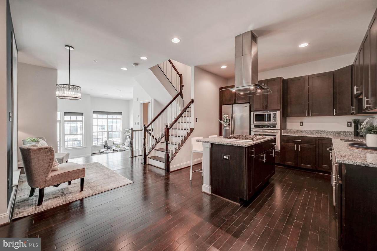 131 Enclave Court - Photo 1
