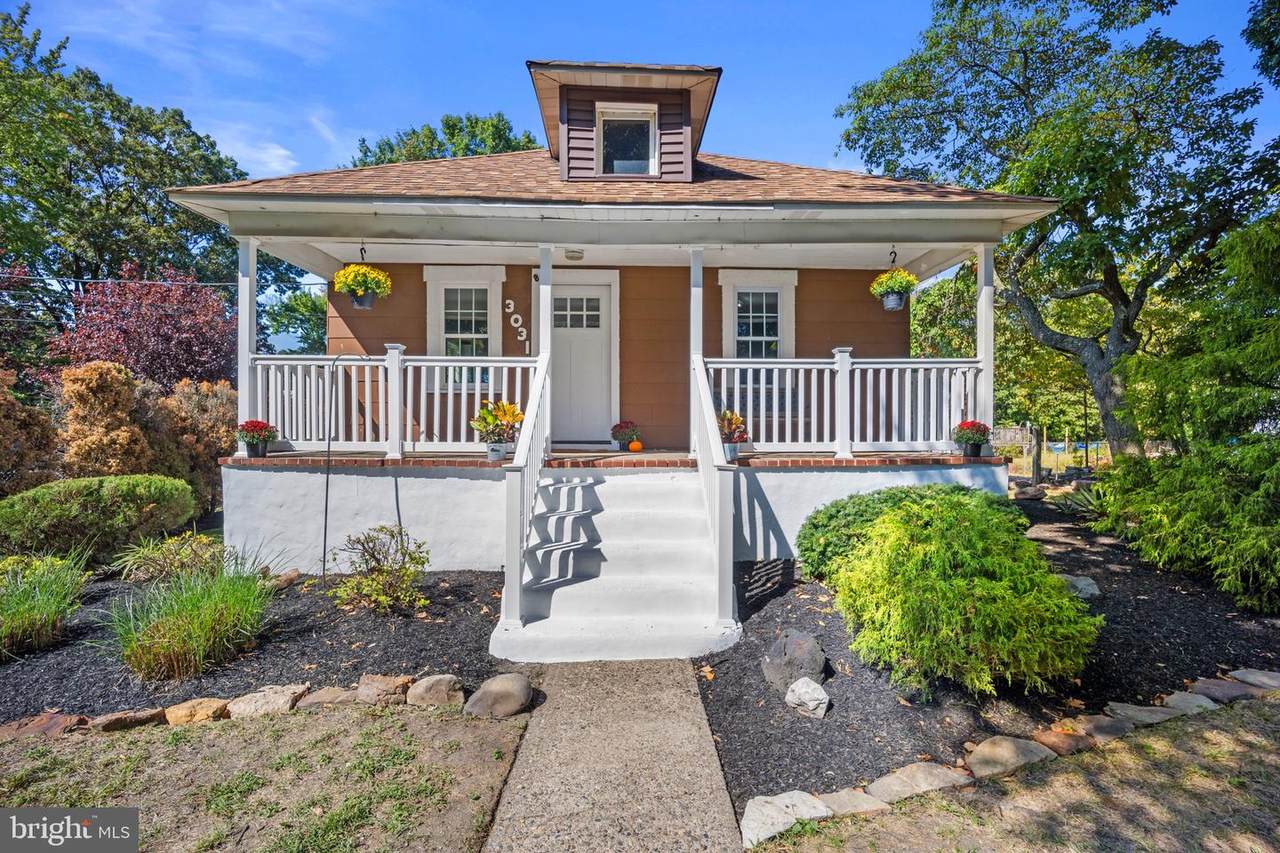 3031 Powell Avenue - Photo 1