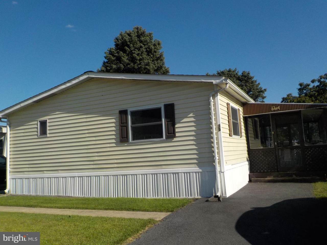 35 Ridgewood Manor - Photo 1